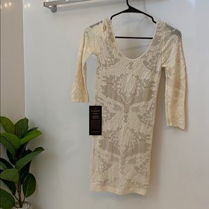 Bebe unworn Cream lace stretchy dress